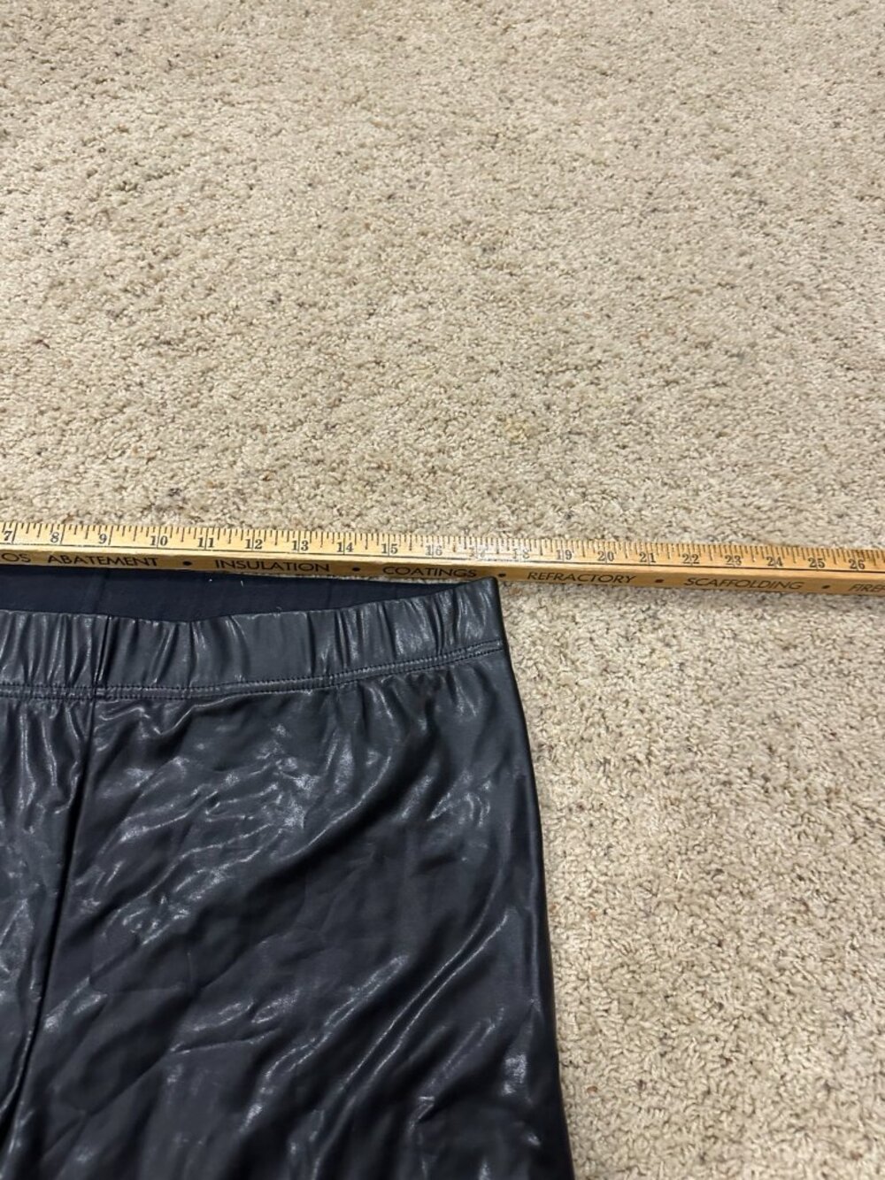 Old Navy Faux Leather Leggings XL Black Coated Stretch High Rise Pants - Picture 3 of 5